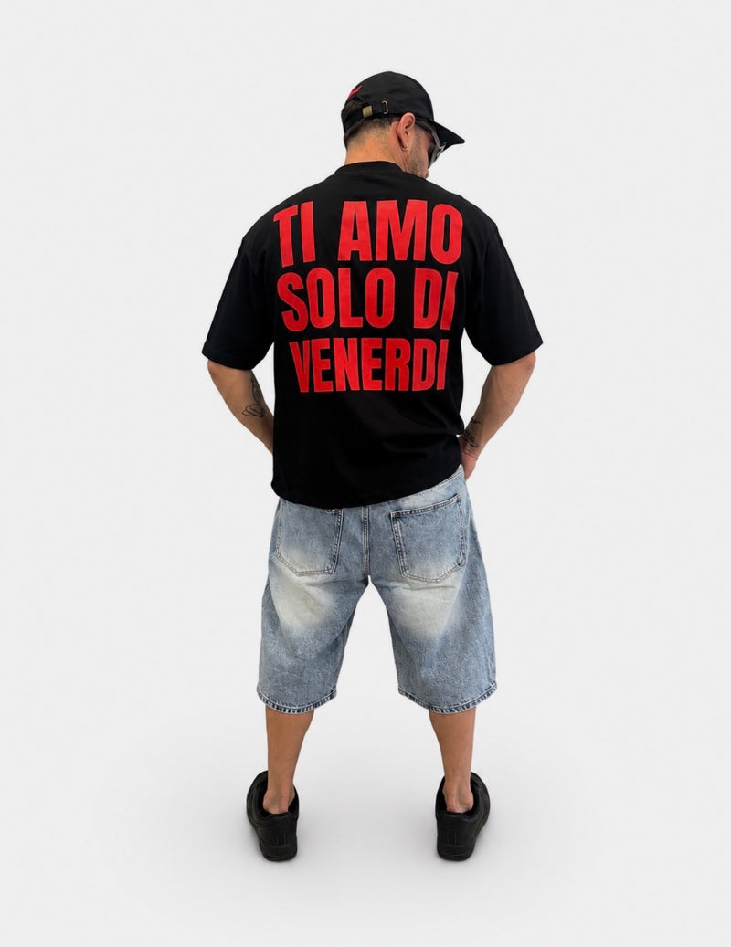 T-shirt nera