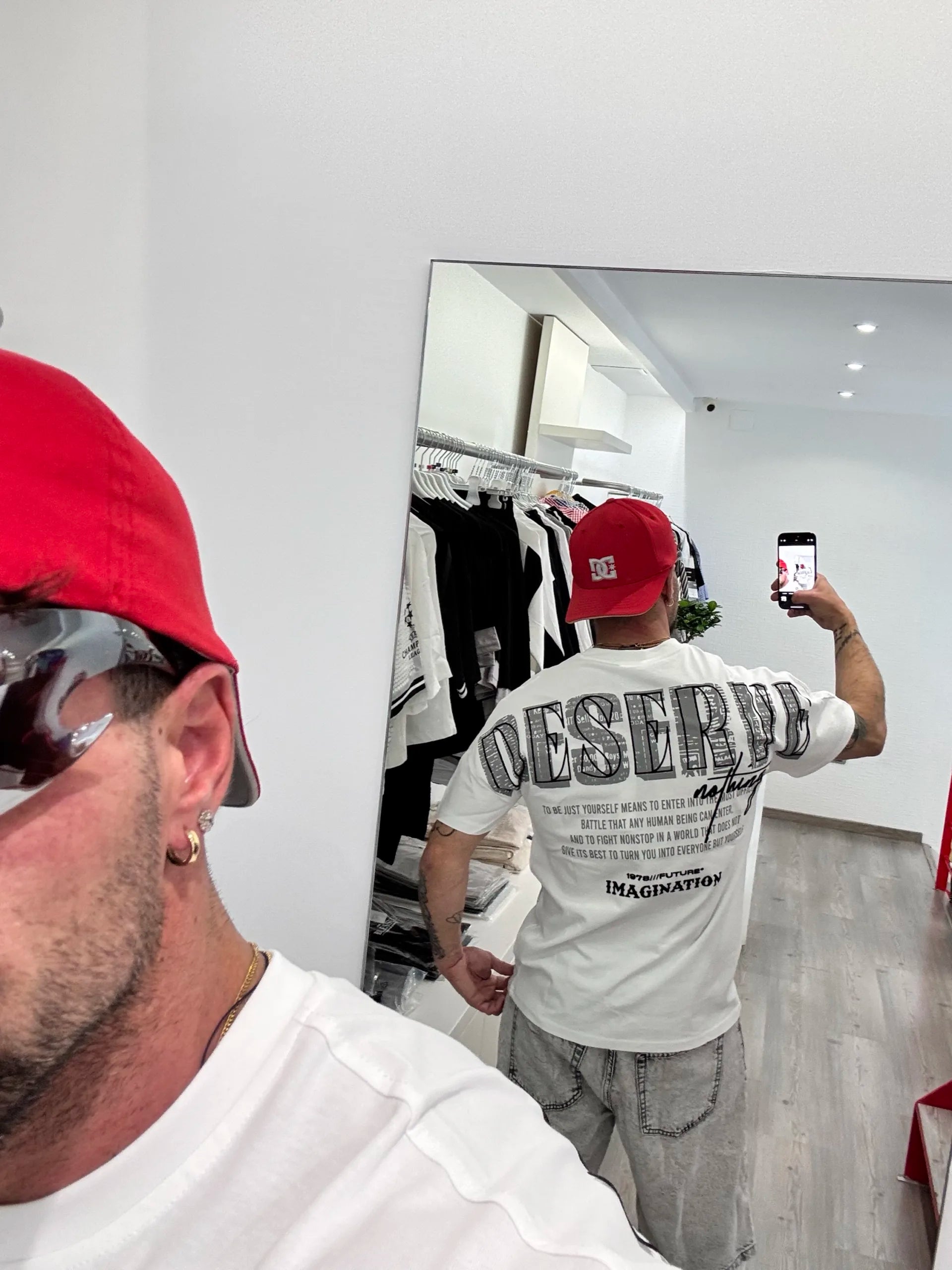 T-SHIRT DESERVE BIANCA - immagine 1